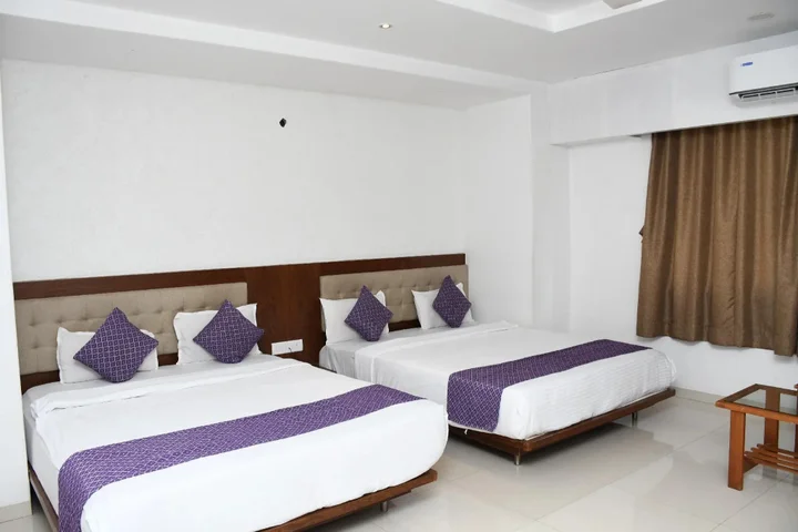 Ширди: Hotel Pushpak Resort