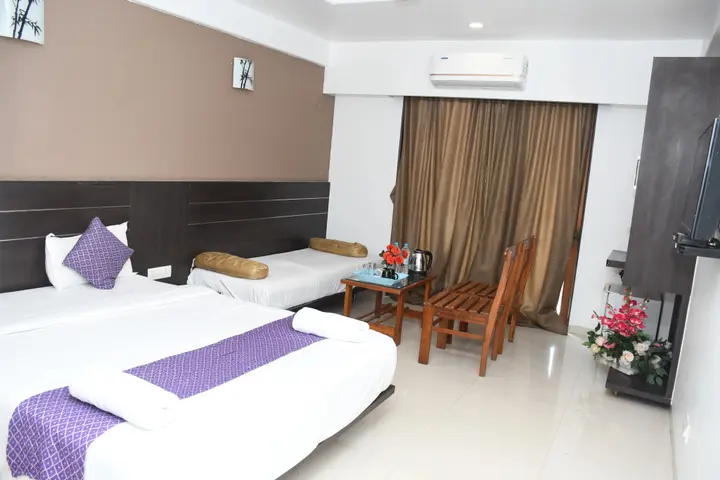 Ширди: Hotel Pushpak Resort