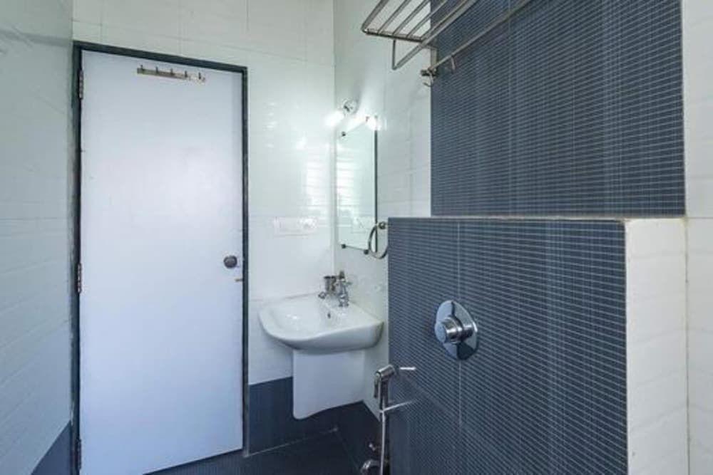 Сатара: Hotel Om Executive