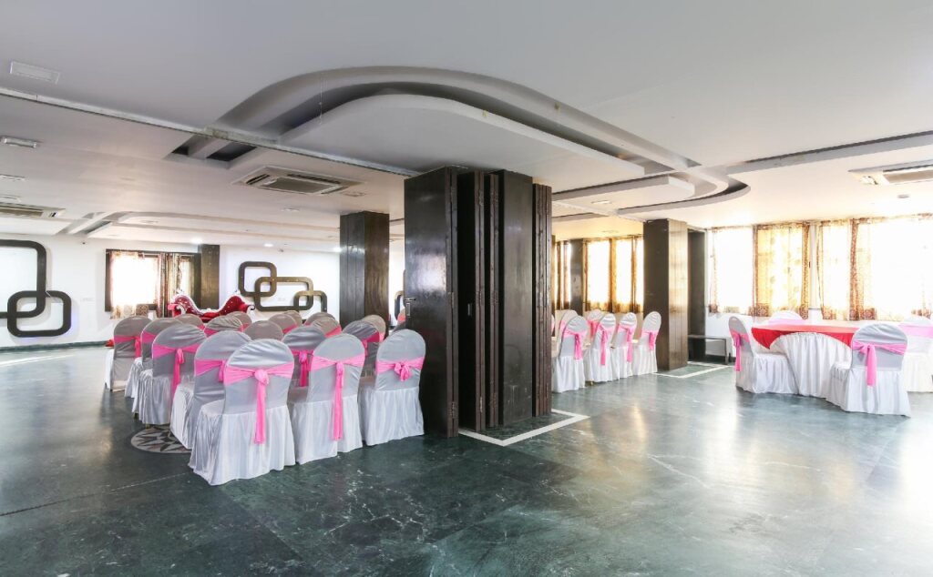 Ранчи: Collection O 18495 Hotel Blues Shivalik