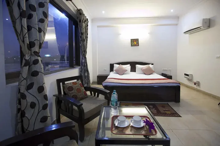 Нойда: OYO Rooms Noida Electronic City