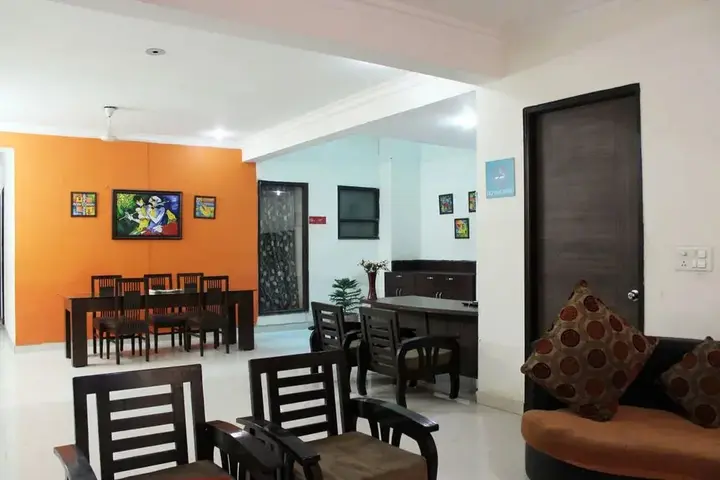 Нойда: OYO Rooms Noida Electronic City