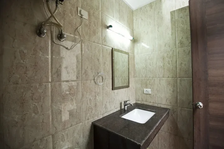 Нойда: OYO Rooms Noida Electronic City