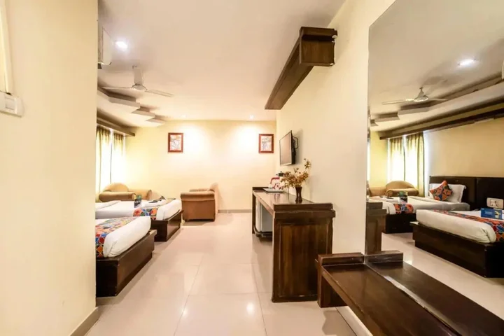 Хидерабад: OYO 6648 Hotel Royal Residency