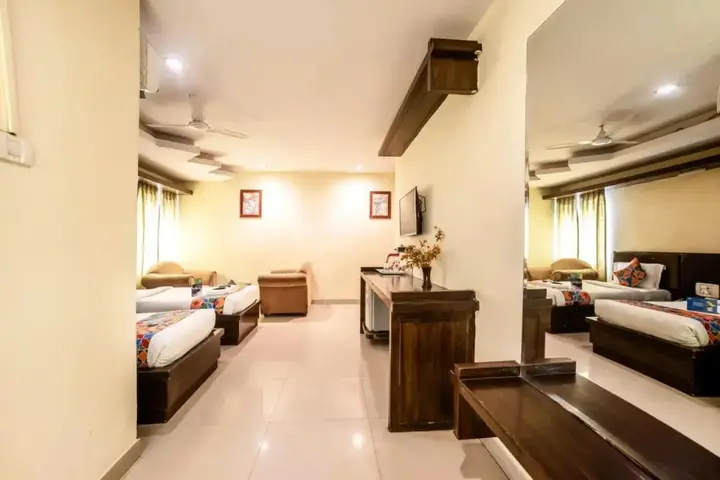 Хидерабад: OYO 6648 Hotel Royal Residency