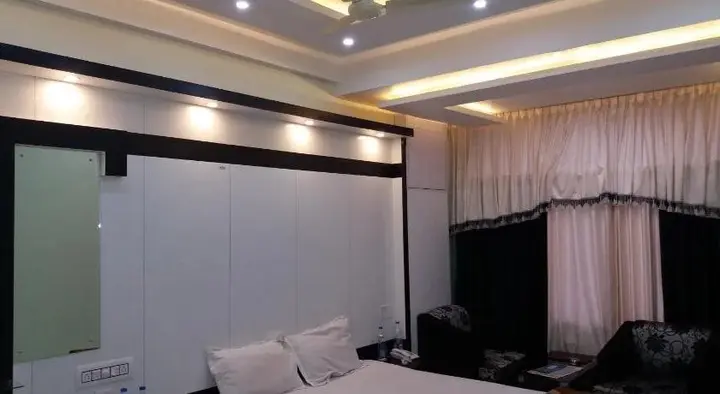 Кришнанагар: Hotel Haveli