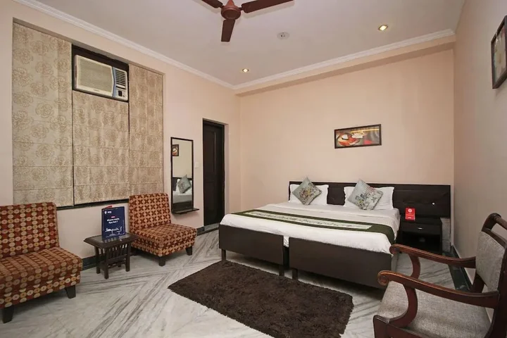 Гуруграм: OYO 439 Hotel Queens Inn