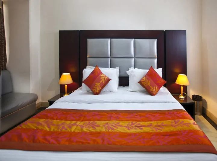 Гуруграм: OYO 439 Hotel Queens Inn