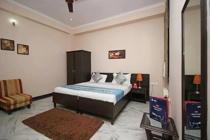 Гуруграм: OYO 439 Hotel Queens Inn