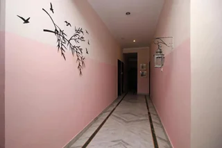 Гуруграм: OYO 439 Hotel Queens Inn