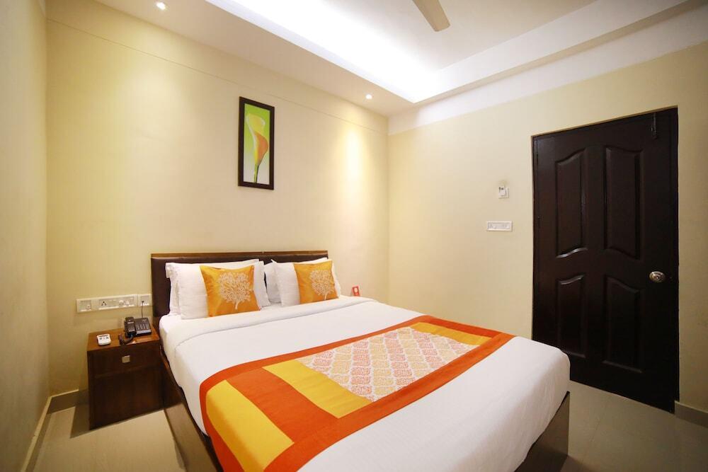 Тируванантапурам: OYO 2300 Hotel The Platinum Inn