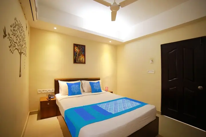 Тируванантапурам: OYO 2300 Hotel The Platinum Inn