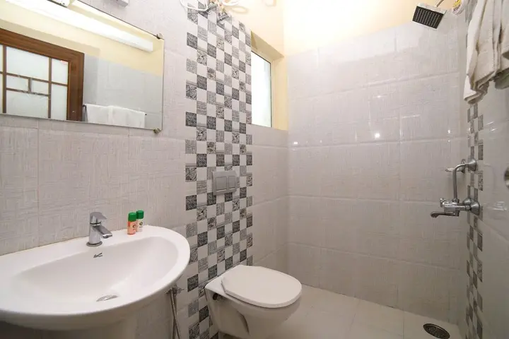 Тируванантапурам: OYO 2300 Hotel The Platinum Inn