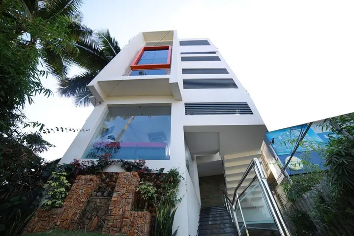 Тируванантапурам: OYO 2300 Hotel The Platinum Inn
