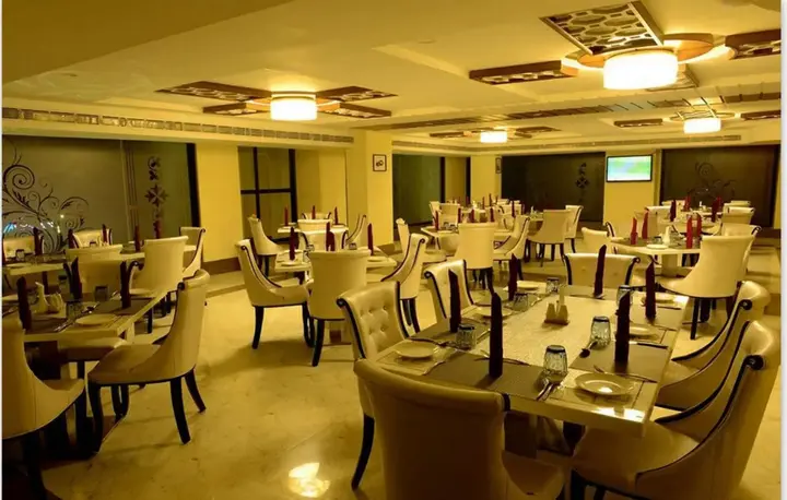 Гувахати: Hotel Bhargav Grand