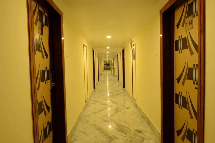 Гувахати: Hotel Bhargav Grand