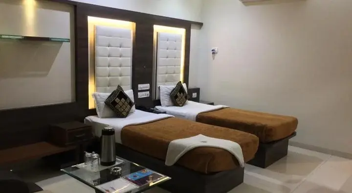 Бхаруч: Hotel Ashish