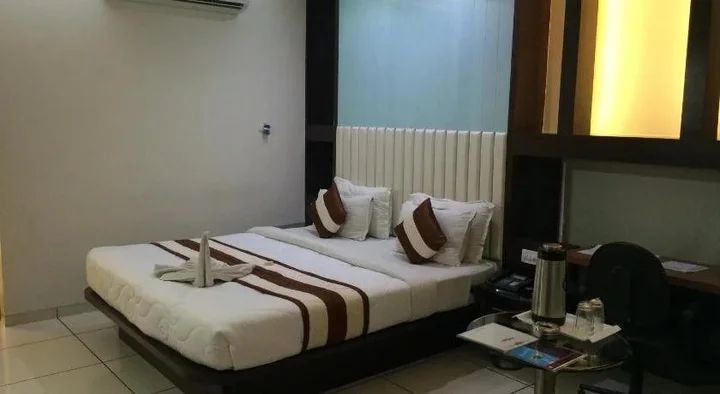 Бхаруч: Hotel Ashish
