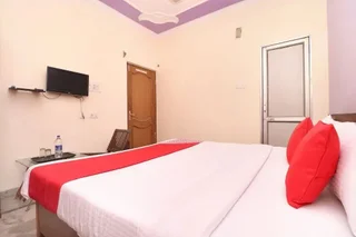 Чандигарх: OYO 28168 Hotel Regal 2