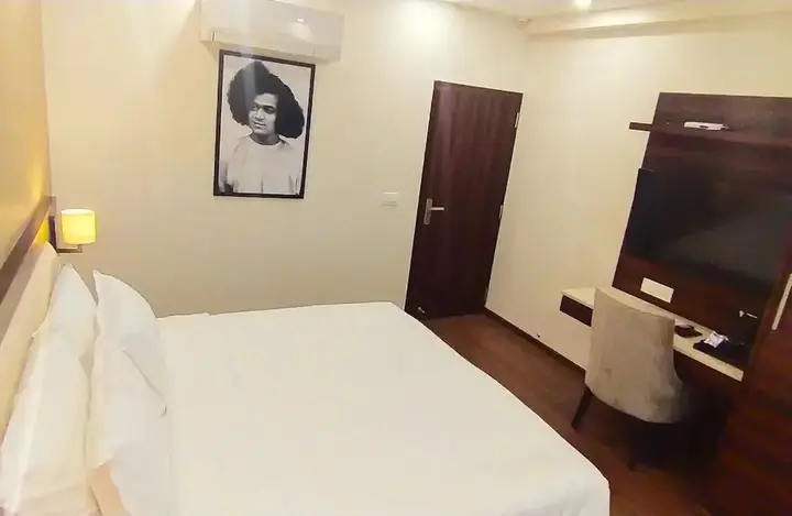 Путтапартхи: Sai Maa Hotel & Residency