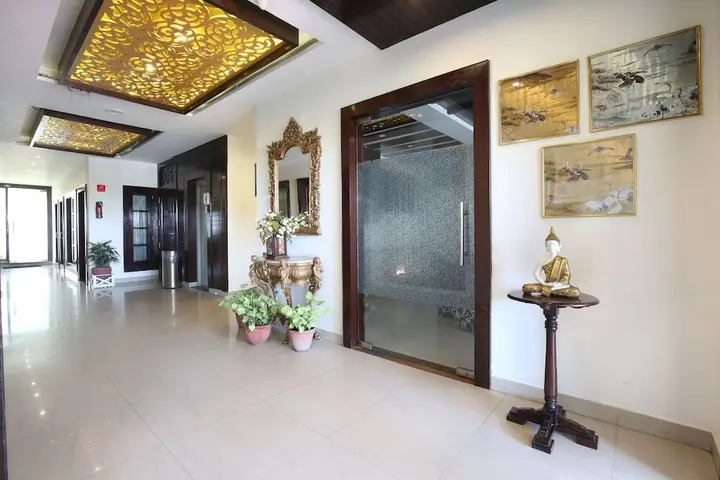 Джаландхар: OYO 3791 Hotel Umed Grand