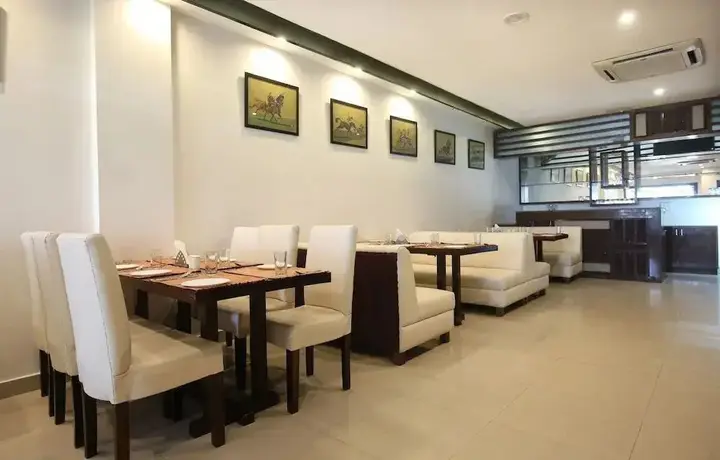 Джаландхар: OYO 3791 Hotel Umed Grand