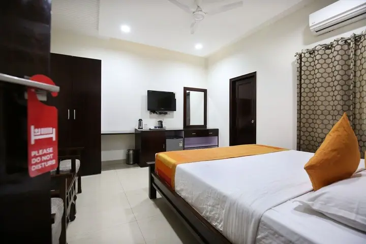 Джаландхар: OYO 3791 Hotel Umed Grand