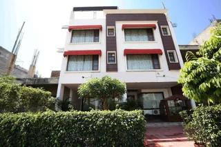 Джаландхар: OYO 3791 Hotel Umed Grand