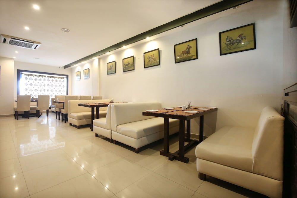 Джаландхар: OYO 3791 Hotel Umed Grand
