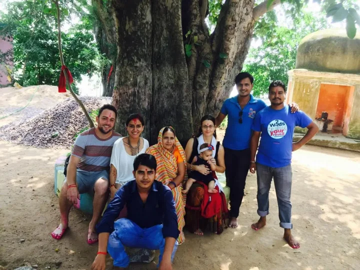 Кхаджурахо: Friends in Khajuraho