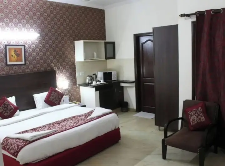 Hotel Jashn Inn near Apollo Hospital, Delhi — фото 5