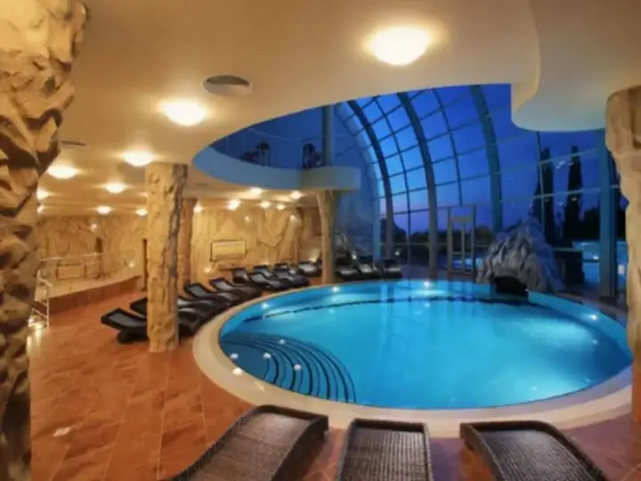 Асансол: Hotel Asansol International