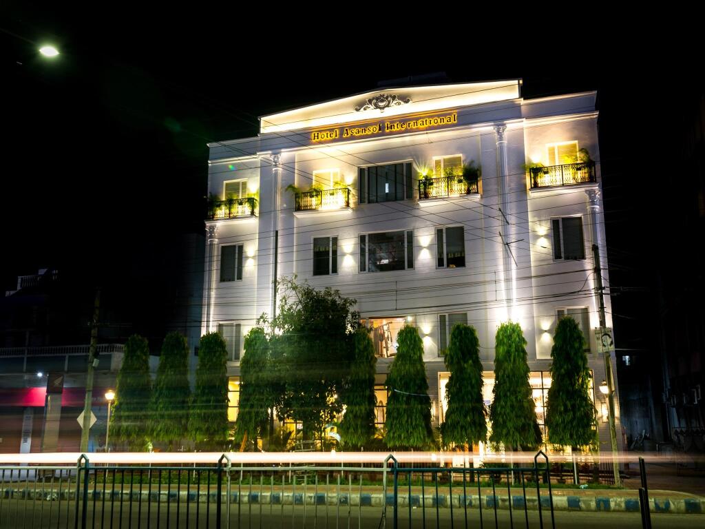 Асансол: Hotel Asansol International