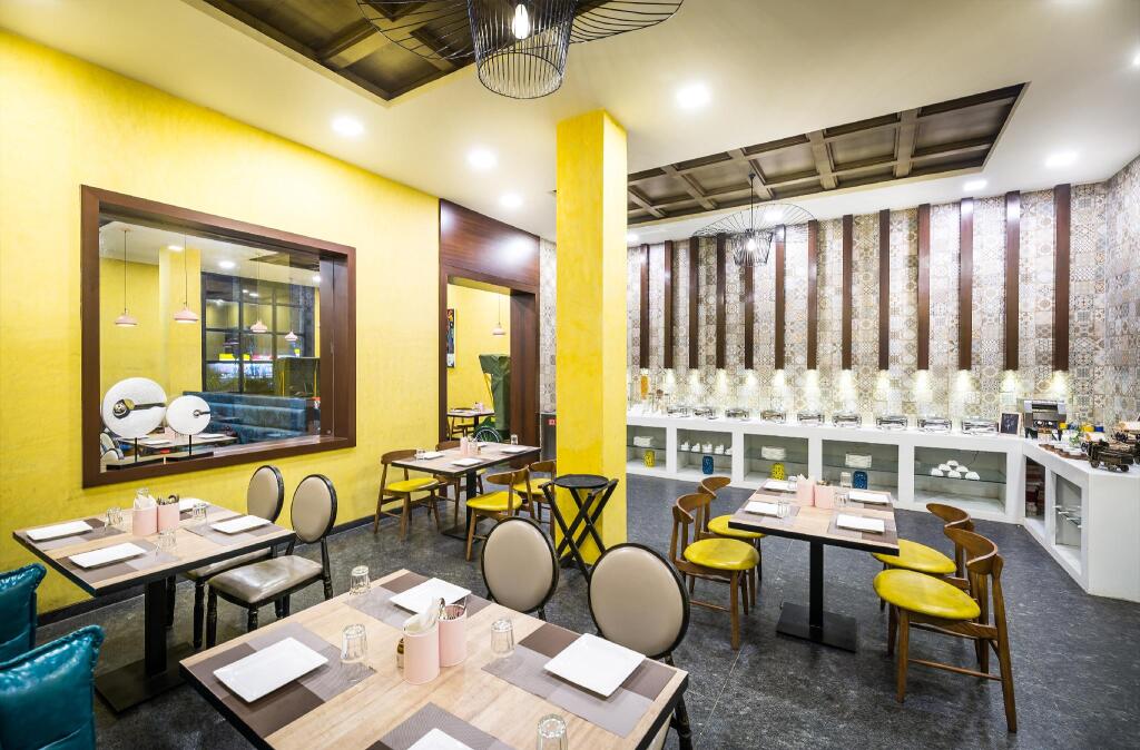 Асансол: Hotel Asansol International