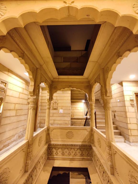 Джайсалмер: golden marigold hotel