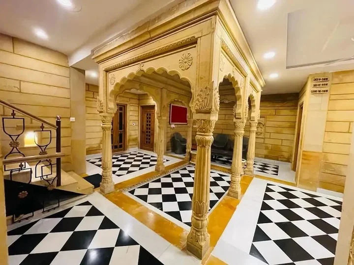 Джайсалмер: golden marigold hotel