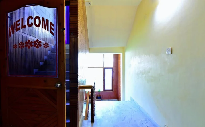Манали: Hotel Peak View
