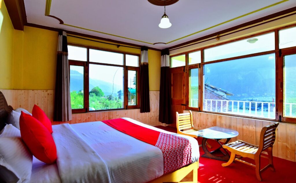 Манали: Hotel Peak View