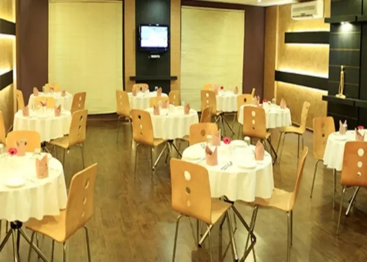 Бангалор: The Mayer - Indiranagar