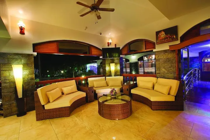 Куруппумтара: Wetzlar Resorts and Hotels