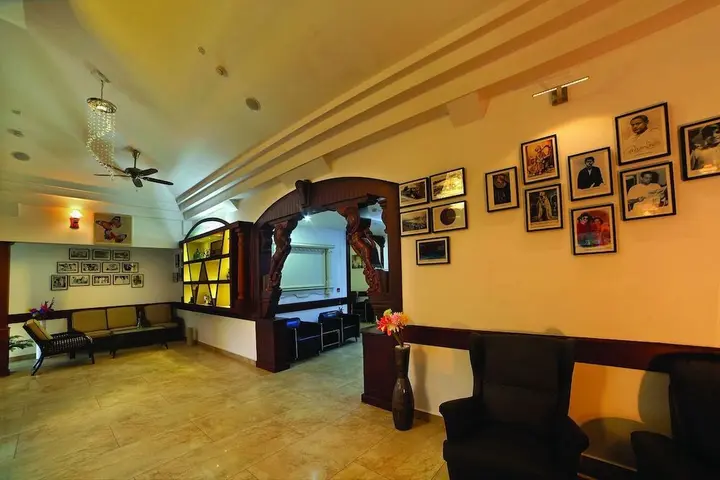 Куруппумтара: Wetzlar Resorts and Hotels