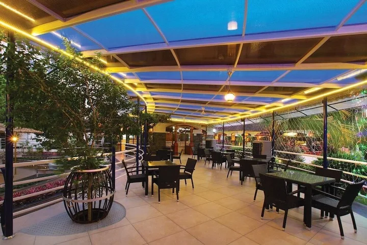 Куруппумтара: Wetzlar Resorts and Hotels
