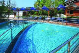 Куруппумтара: Wetzlar Resorts and Hotels