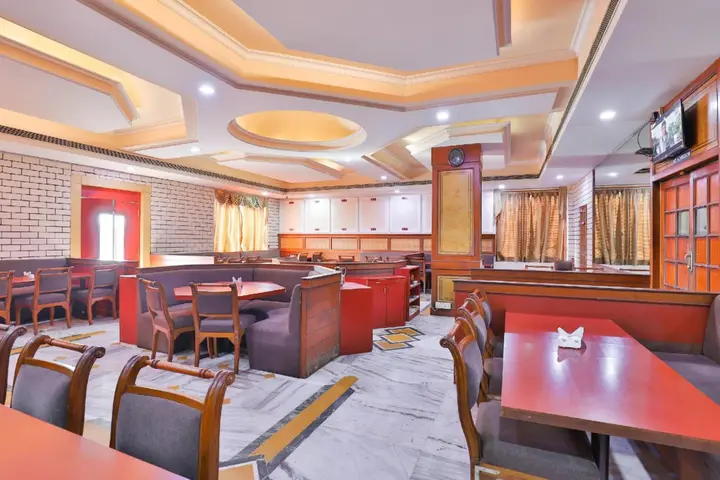Вапи: Hotel Woodlands