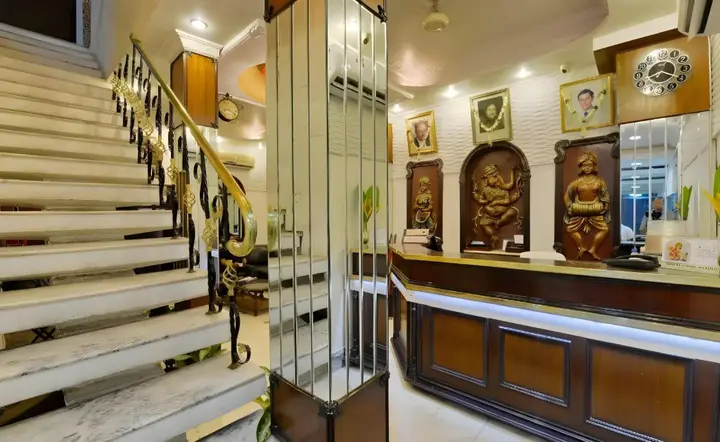 Колката: Hotel Heera