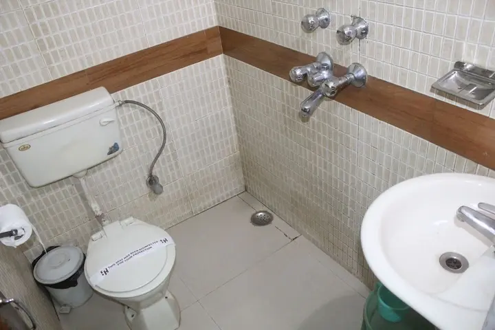 Колката: Hotel Heera