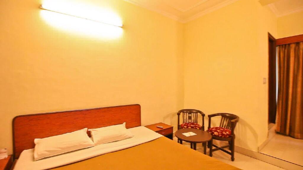 Варанаси: Hotel OK International