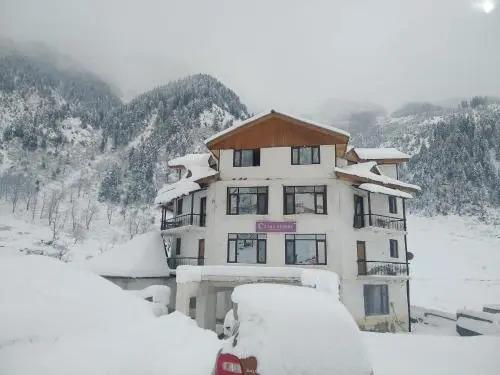 Пахалгам: Czara Resort