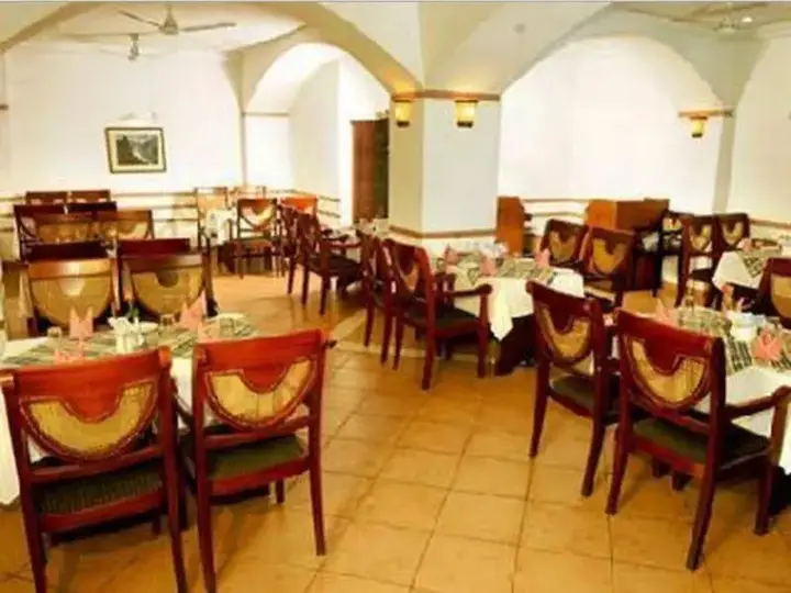 Куруппумтара: Sicilia Hotel