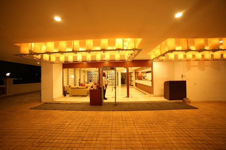 Хидерабад: The Altruist Business Hotel